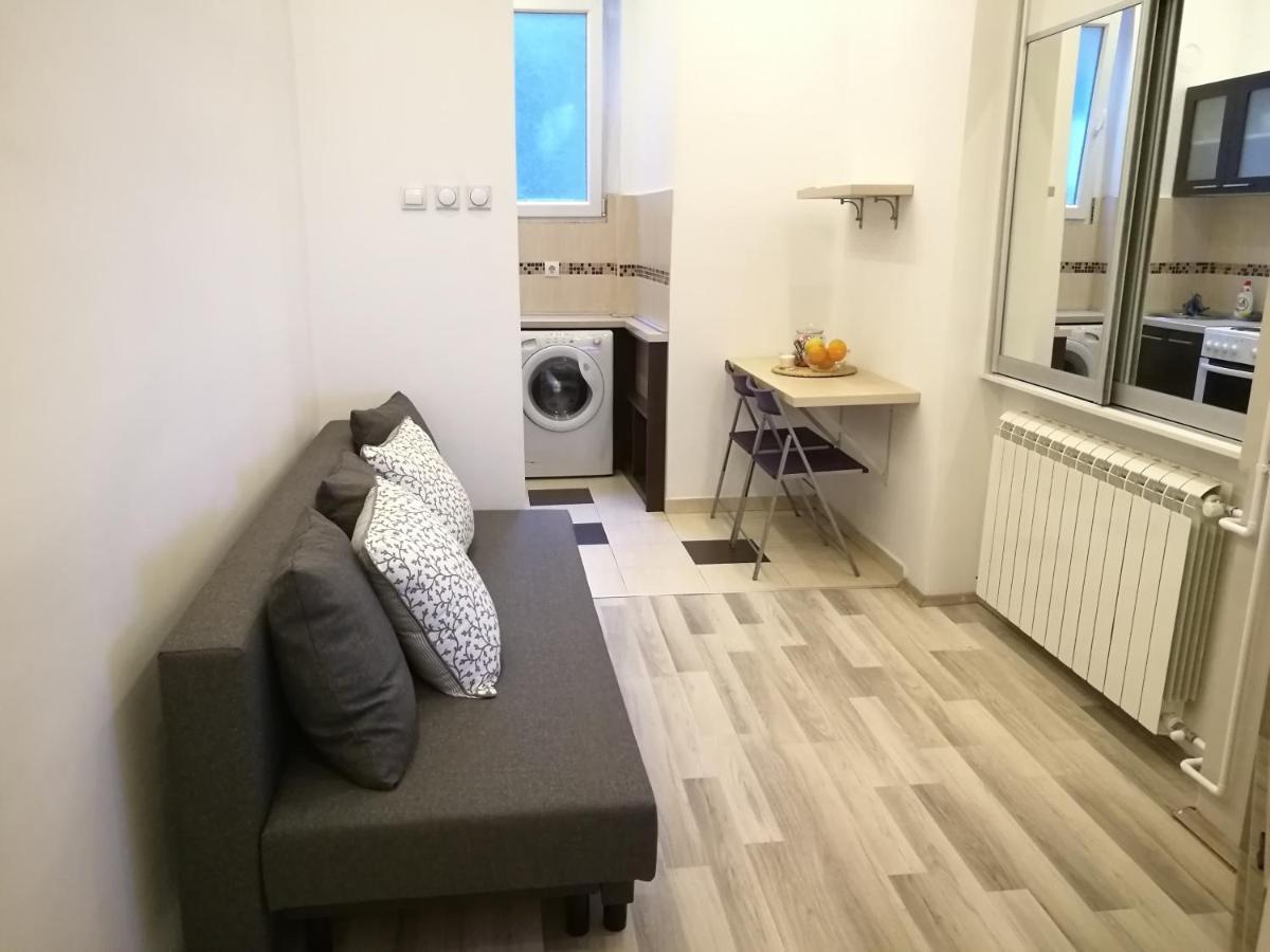 Apartment In The Heart Of Belgrado Buitenkant foto