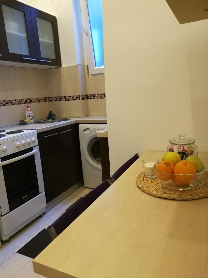 Apartment In The Heart Of Belgrado Buitenkant foto